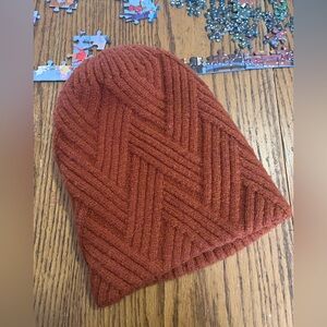 Olive & Pique rust colored hat